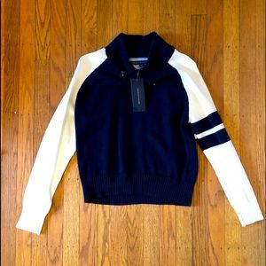 NWT. Preppy Tommy Hilfiger sweater! Navy and white. Small in size